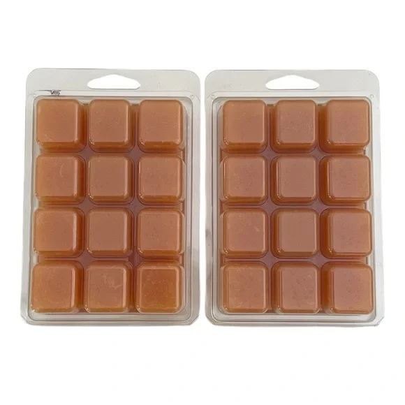 Better Homes & Gardens Banana & Pumpkin Bread Melting Wax Cubes 2-Pack Bundle - Picture 3 of 11